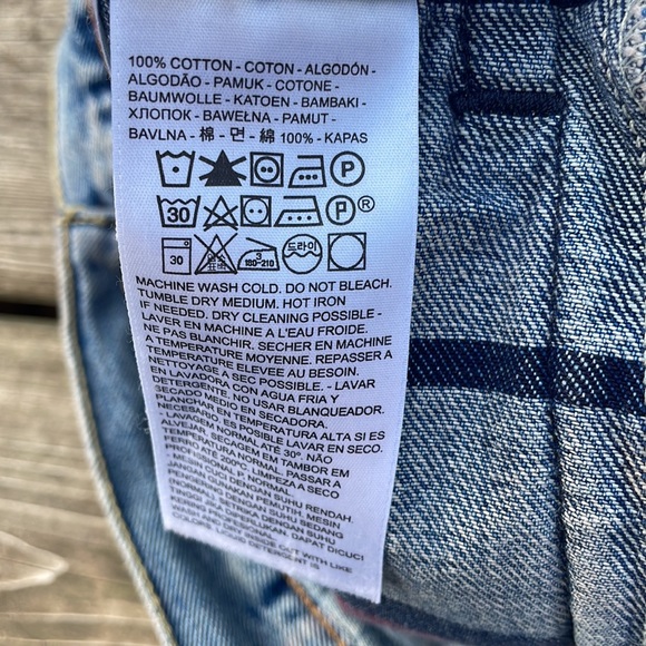 Levi’s Trucker Jean Jacket - Picture 7 of 13